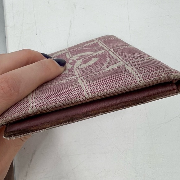 Chanel Wallet - Picture 8 of 11